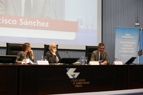  Conferencia inaugural do curso monogr&aacute;fico sobre &eacute;tica p&uacute;blica e medios para previr a corrupci&oacute;n  - Curso monográfico sobre ética pública e medios para previr a corrupción